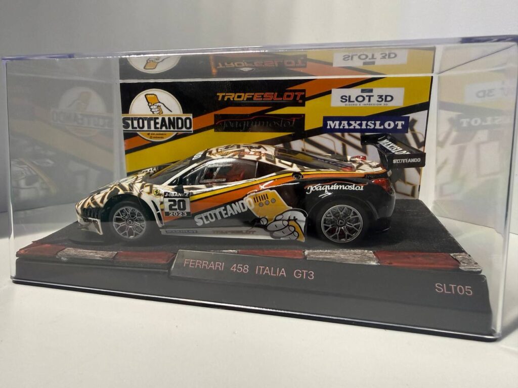 Ferrari 458 Italia GT3 SLT05