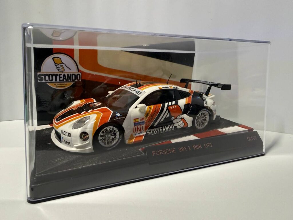 Porsche 911.2 RSR GT3 SLT03